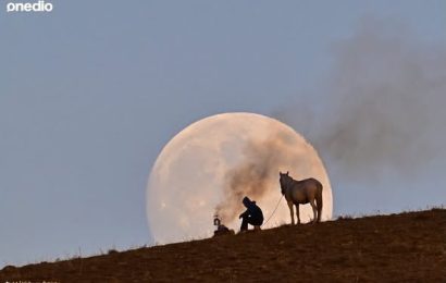 Gökyüzünde Görsel Şölen: Kasım Dolunayı Göz Kamaştırdı