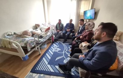 Altıeylül AK Parti Teşkilatından Hasta Hemşehri Ziyareti