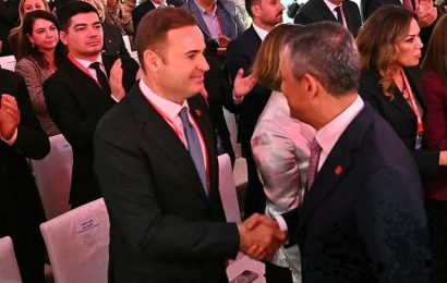 Balıkesir Belediye Başkanı Ahmet Akın, CHP’nin 39. Olağan Kurultayı’nda