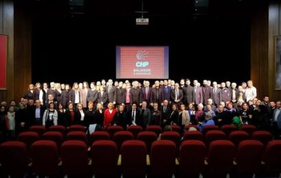 CHP Balıkesir’de 10 Kasım’da Atatürk’ü Anma Etkinliği Düzenledi