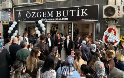 Bandırma’da Yeni Moda Durağı: Özgem Butik Açıldı