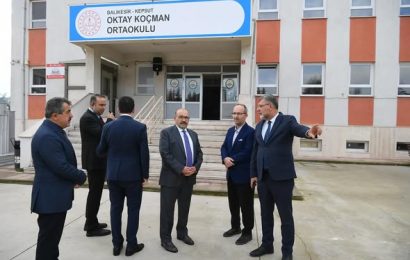 Balıkesir Valisi Ustaoğlu, Kepsut’ta Öğrencilerle Buluştu