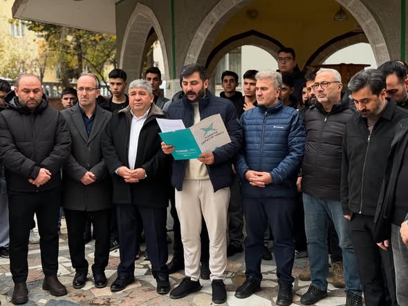 Balıkesir’de İnsanlık İttifakı İçin Gençlik Yürüyüşü Düzenlendi