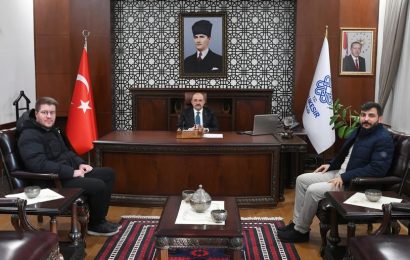 Balıkesir Valisi Ustaoğlu, TÜGVA İl Temsilcisini Kabul Etti