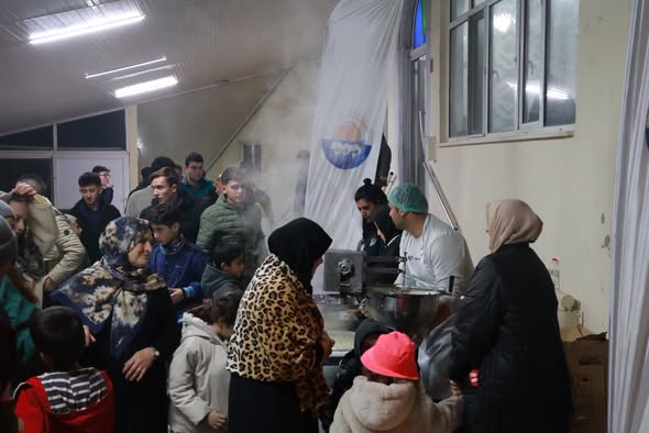 Marmara Adalar’da Öğrenciler Umre Yolculuğu Öncesi Mevlid ile Uğurlandı