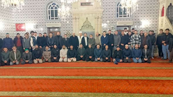 Bandırma’da Üniversiteli Gençler Sabah Namazında Buluştu