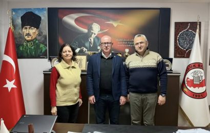 CHP’li Sema Acar, Susurluk Belediye Başkanı Hakan Yıldırım Semizel’i Ziyaret Etti