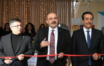 Balıkesir’de Gençlerin Sosyal Sorumluluk Projeleri Lansmanı Yapıldı