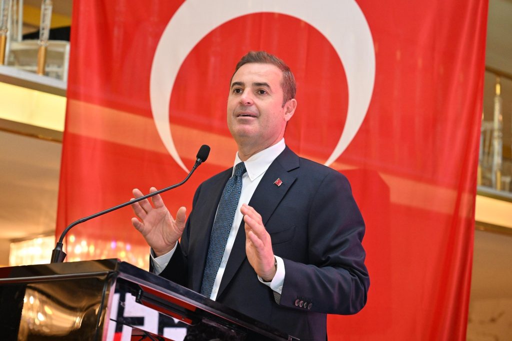 Balıkesir Büyükşehir Belediyesi Başkanı Ahmet Akın,bu gün gerçekleşen genel kurulda Marmara Belediyeler Birliğinin yeni dönem başkanı seçildi..